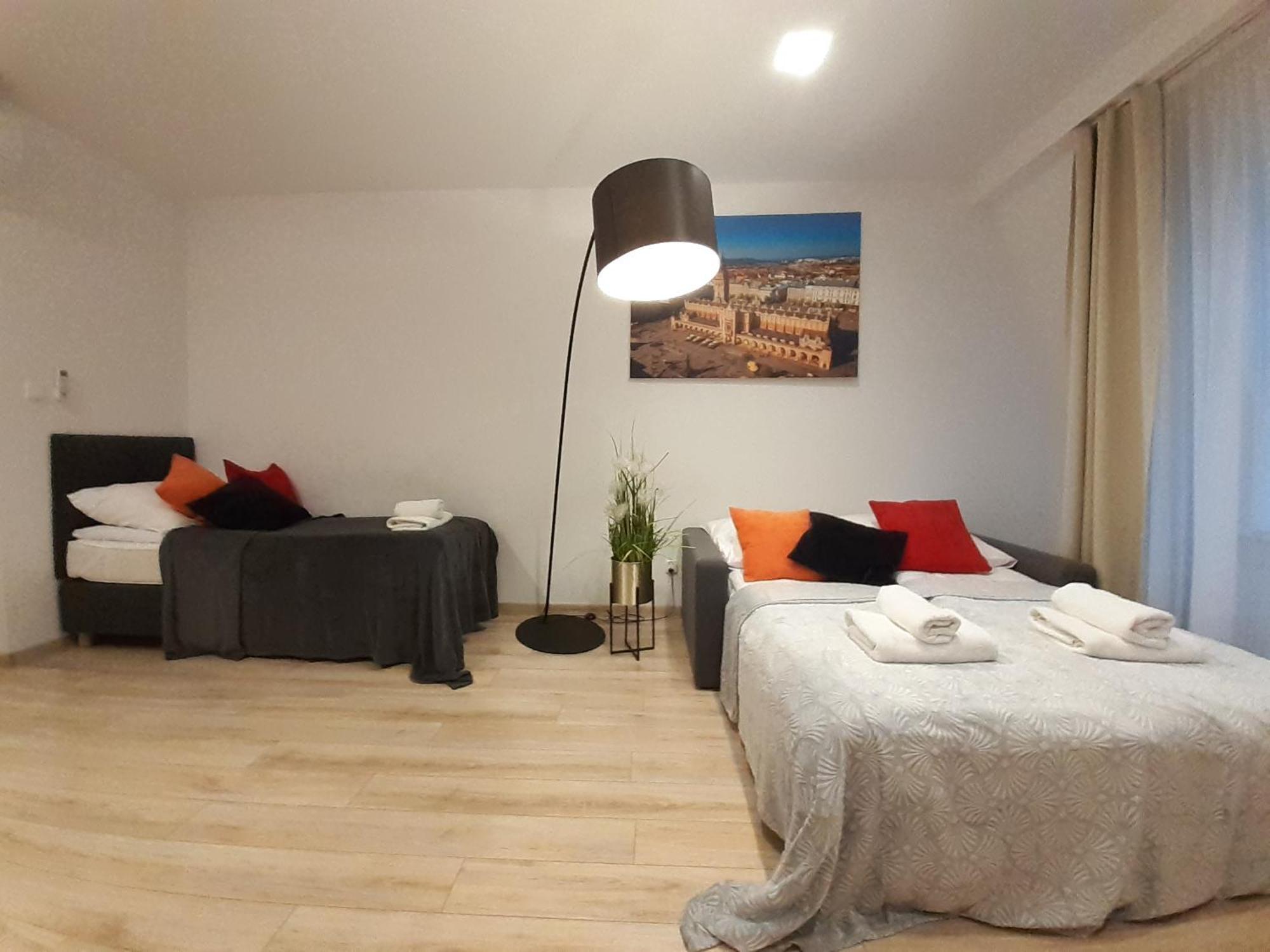 Old Town Apartments - B20 — Photos 1